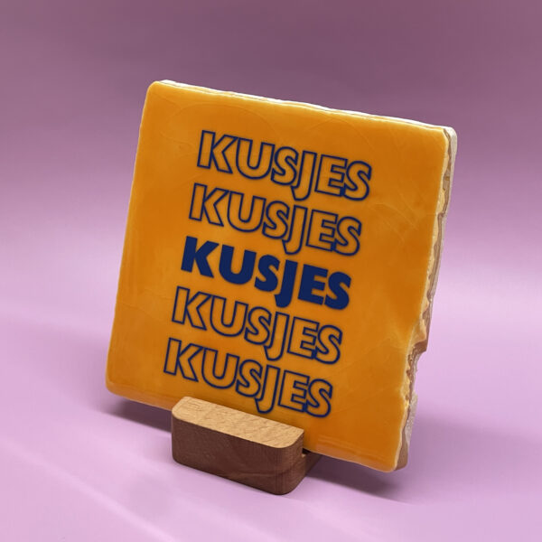 KusjesKusjesKusjes2 Tegeltje - Kusjes